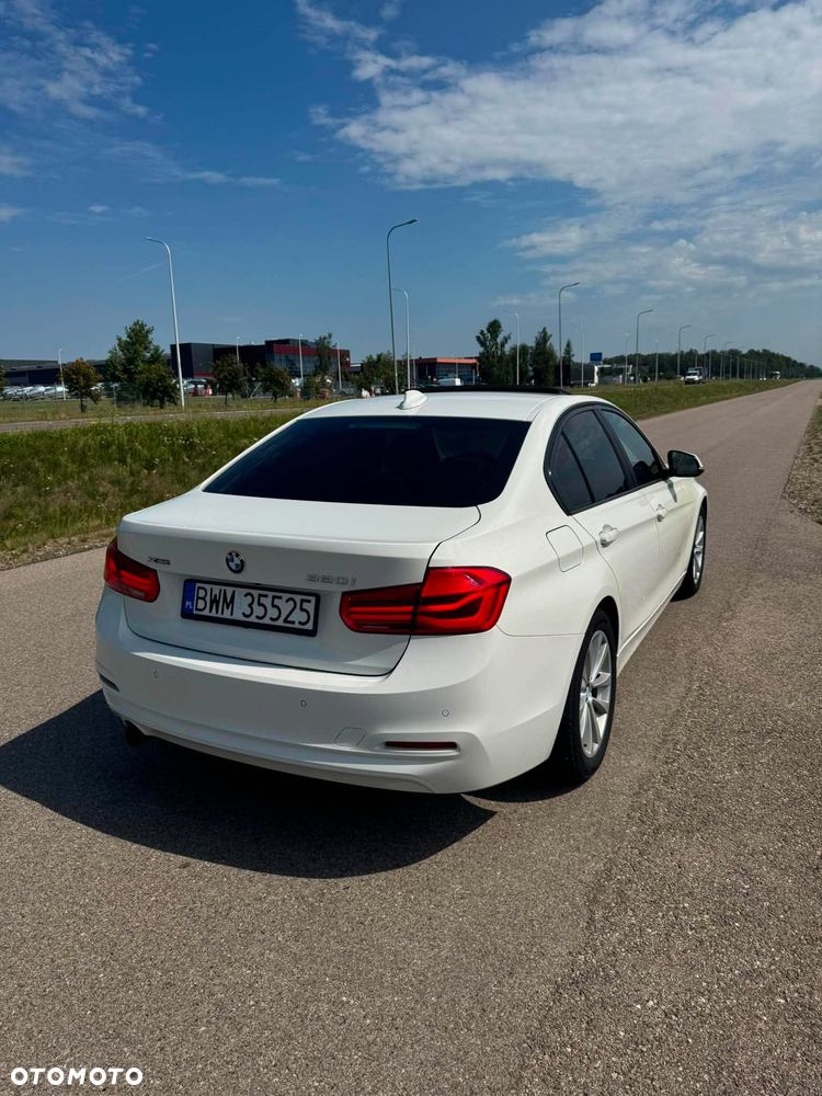BMW Seria 3 320i xDrive - 6
