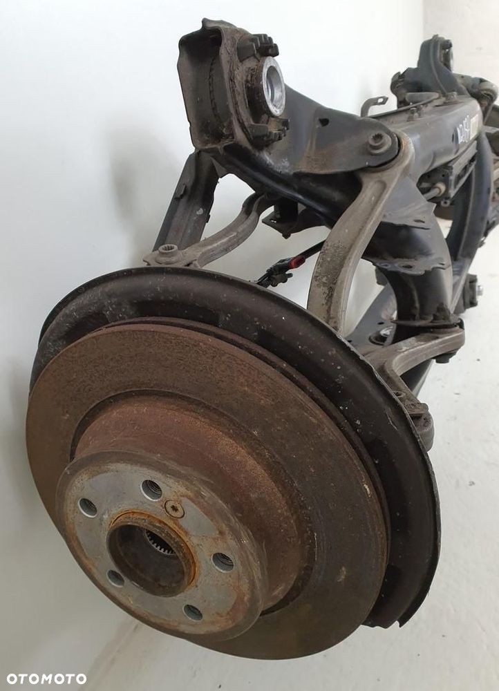 ZAWIESZENIE TYŁ SANKI WÓZEK TYLNA MERCEDES W218 - 6