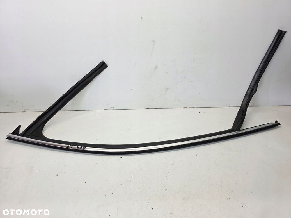 USZCZELKA DRZWI LISTWA CHROM LEWY PRZÓD AUDI A3 8V SEDAN 8V5837431 - 3