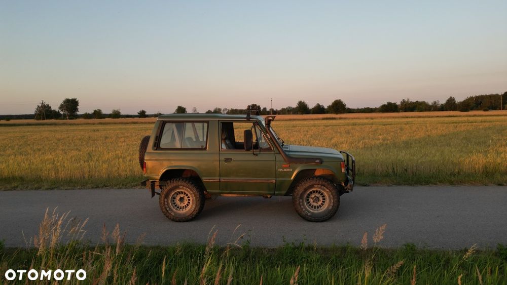 Mitsubishi Pajero - 5