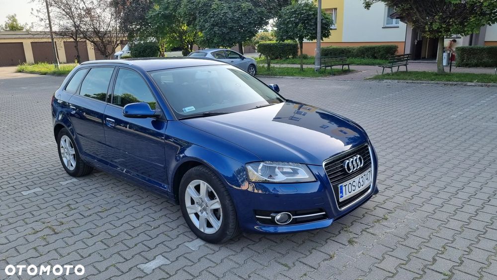 Audi A3 Sportback 1.4 TFSI Ambiente - 2