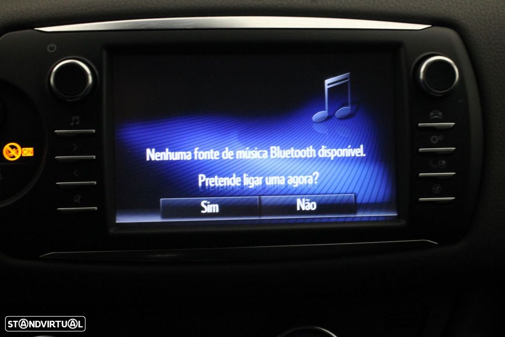 Toyota Yaris 1.0 VVT-i Comfort — fotografia 17