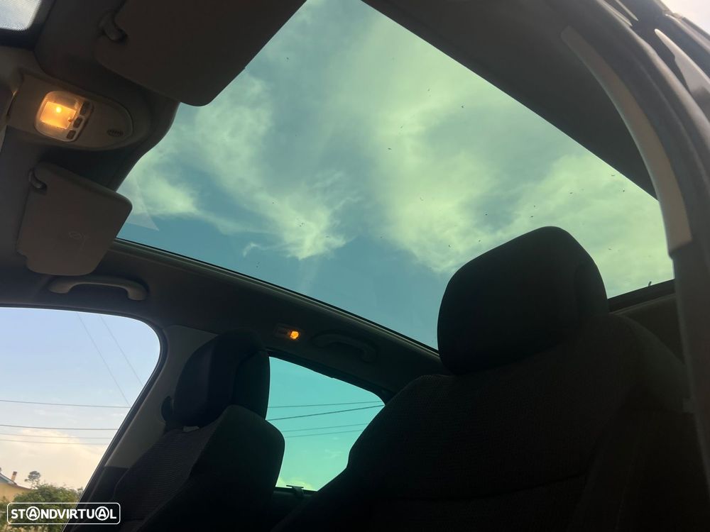 Peugeot 3008 1.6 HDi Premium - 11