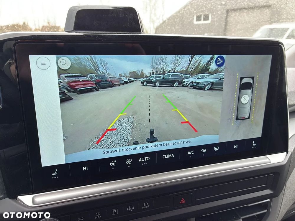 Volkswagen Caravelle - 31