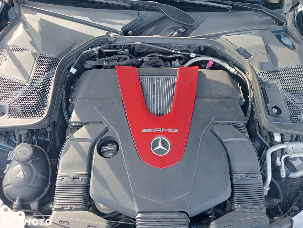 Mercedes-Benz Klasa C AMG 43 4Matic AMG TCT 9G - 29