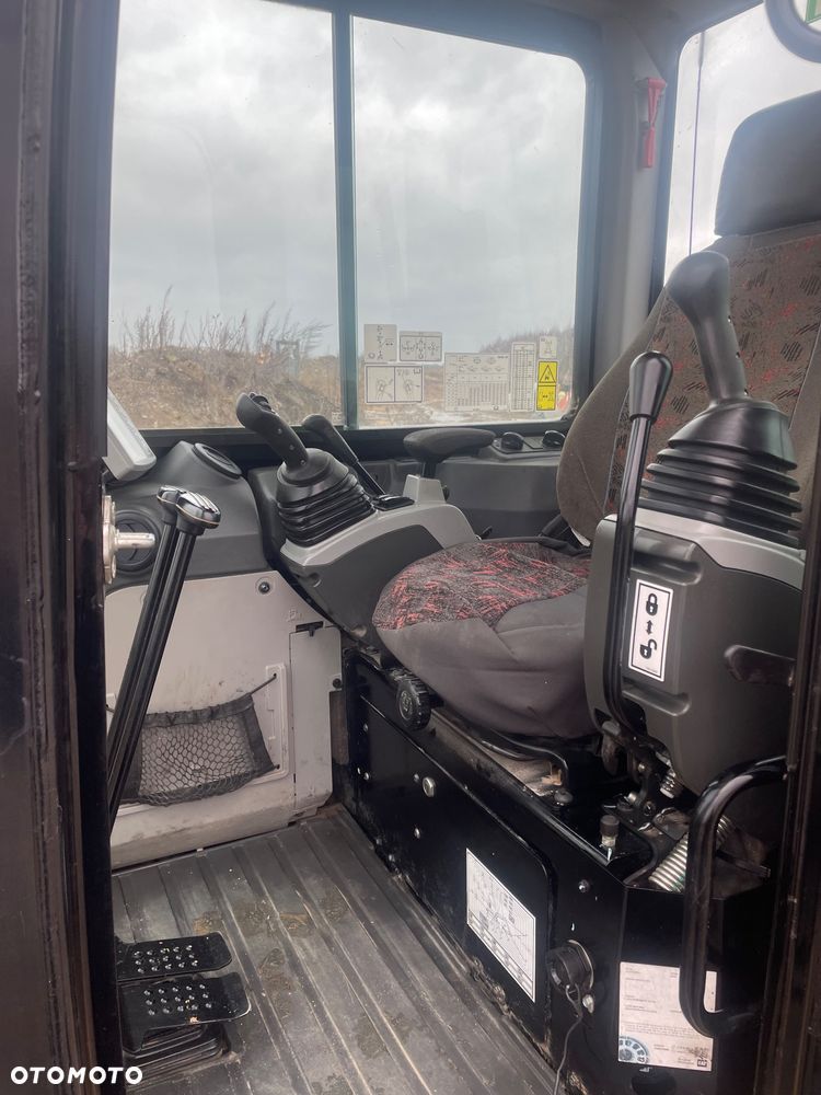 Caterpillar 304 E2 - 18