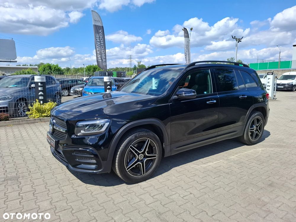Mercedes-Benz GLB 250 4-Matic AMG Line 8G-DCT - 2