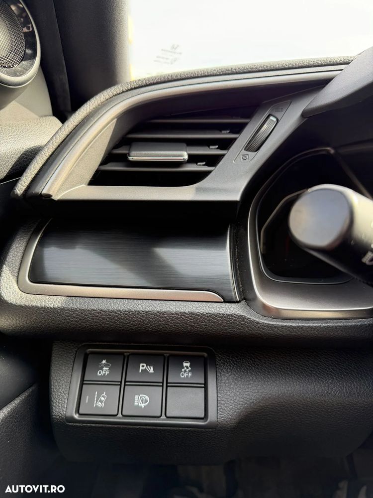 Honda Civic 1.5 i-VTEC Turbo CVT Sport Plus - 21