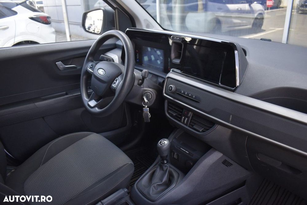 Ford Transit Courier - 34
