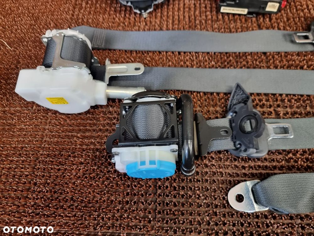 LEXUS LBX od 2023r Poduszka Powietrzna AirBag Deska Pasy - 3