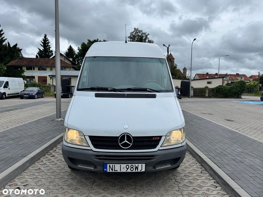 Mercedes-Benz Sprinter - 3