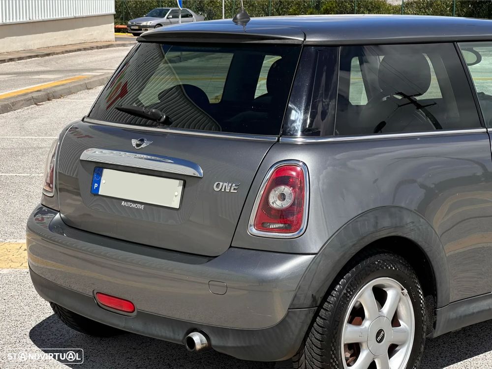 MINI 3 Portas One 1.4 - 6