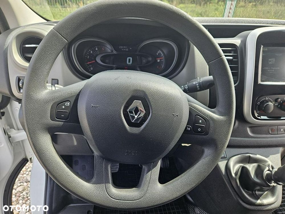 Renault Trafic - 10