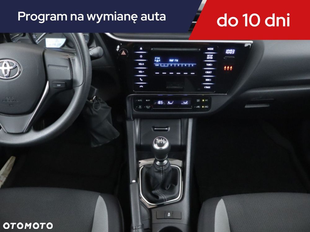 Toyota Auris - 14