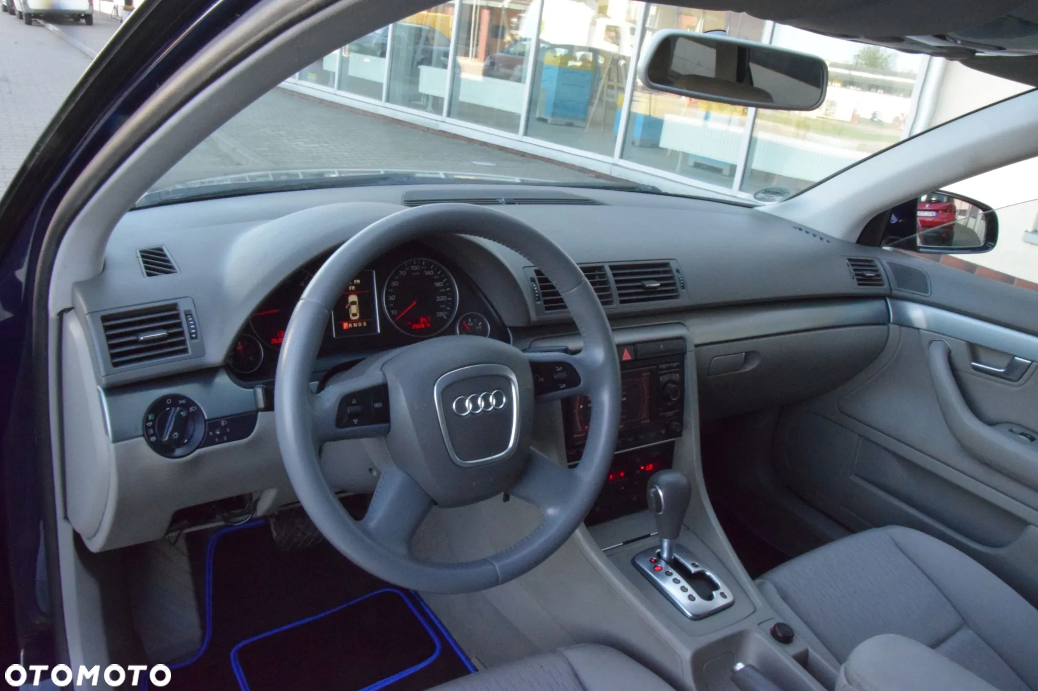 Audi A4 - 24