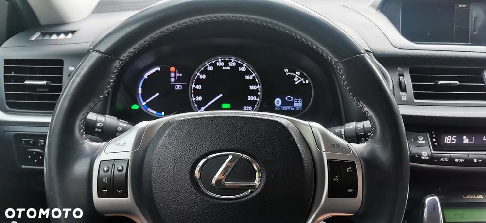 Lexus CT 200h Prestige - 11