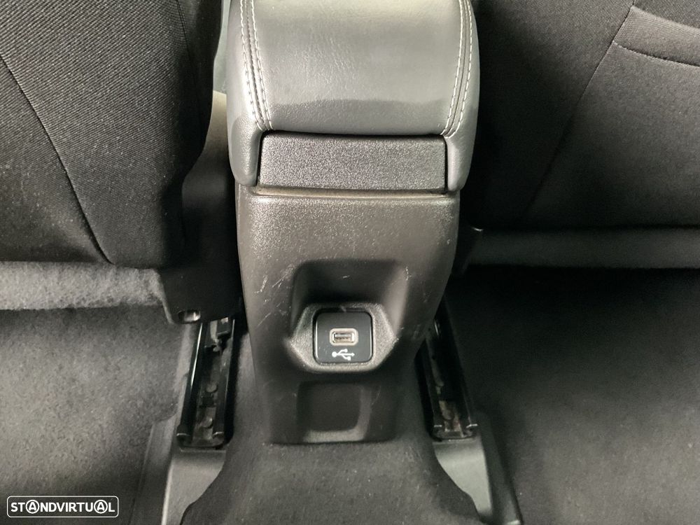 Jeep Renegade 1.0 T Night Eagle - 45