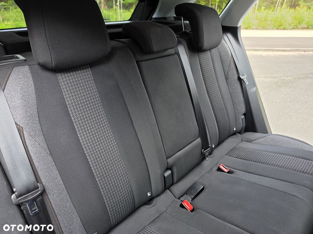 Peugeot 3008 1.2 PureTech Active S&S - 19