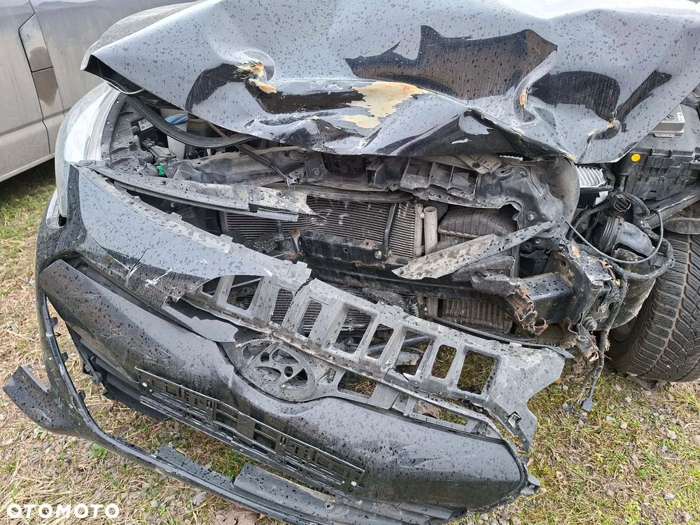 Hyundai i30 1.6 CRDi Classic + - 8