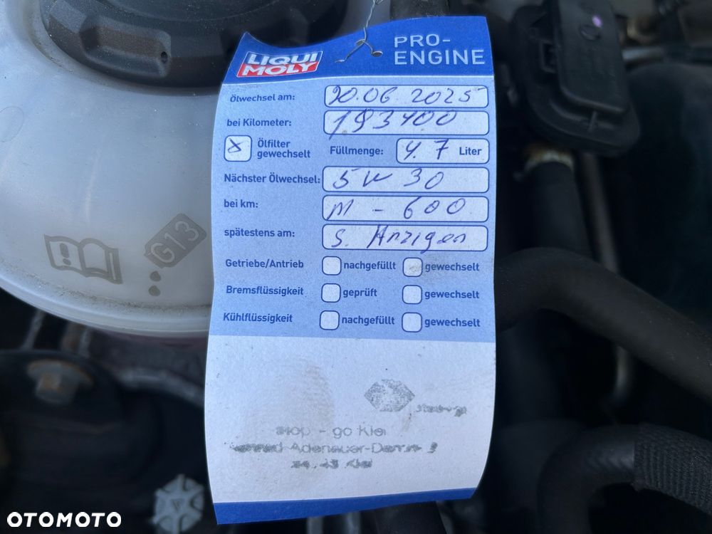 Volkswagen Passat 1.6 TDI SCR DSG Business - 40