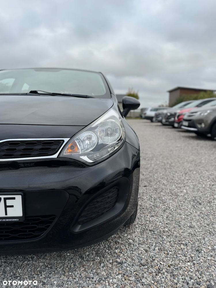 Kia Rio - 28