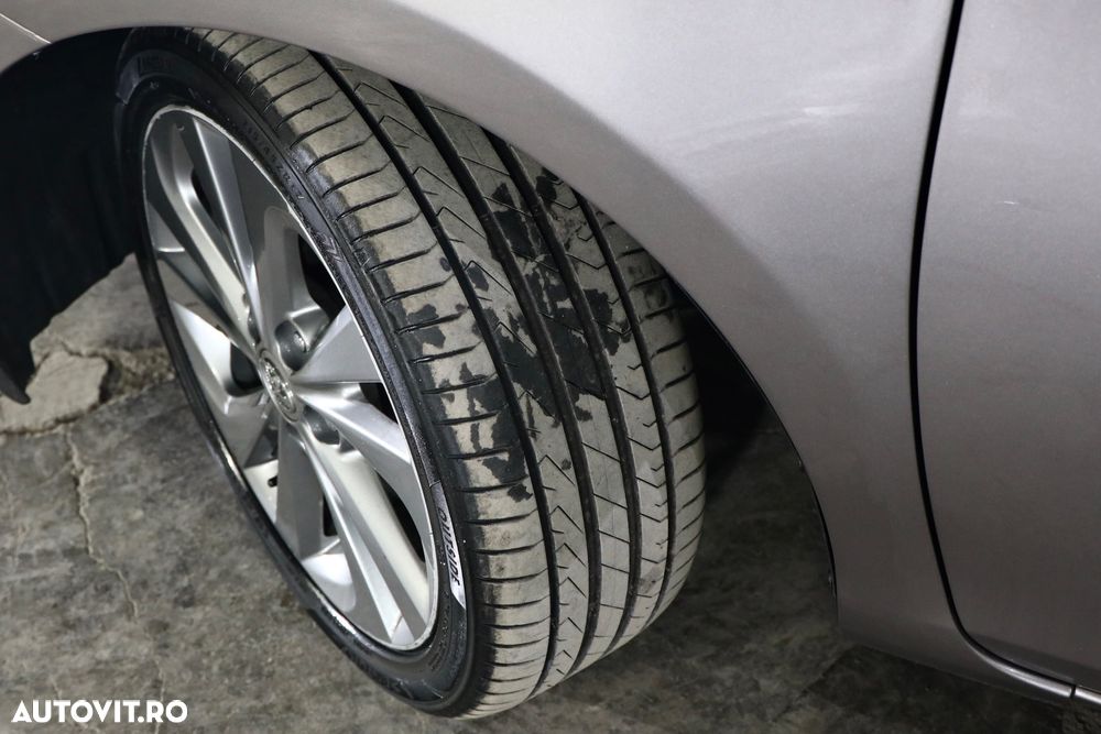 Toyota Auris 1.8 L VVT-i Hybrid Luna - 30