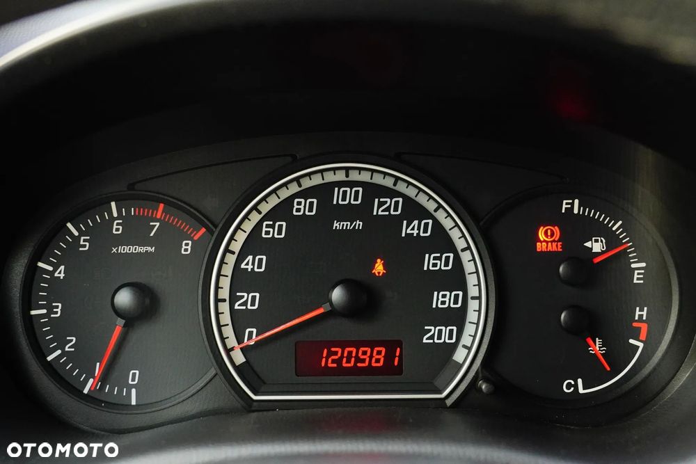 Suzuki Swift - 10