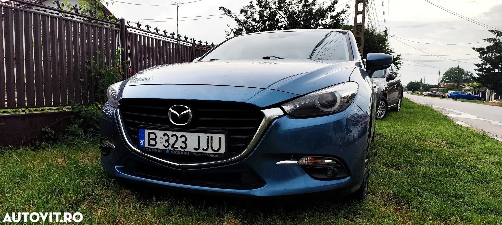 Mazda 3 G120 Attraction - 1