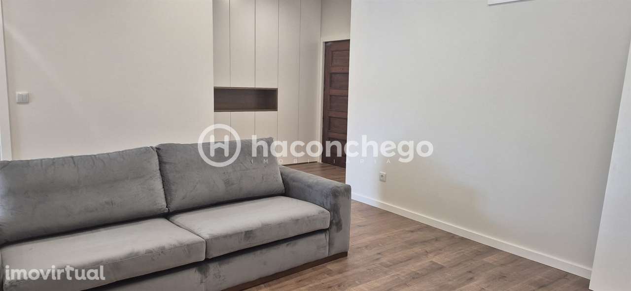Apartamento T1+1 moderno, renovado e totalmente equipado no centro de - Grande imagem: 3/21