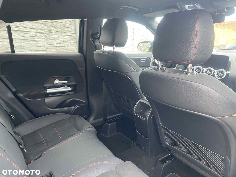 Mercedes-Benz GLA 200 mHEV AMG Line 7G-DCT - 14