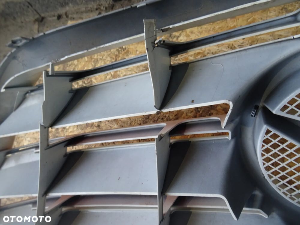 Atrapa Grill Mercedes sprinter - 8