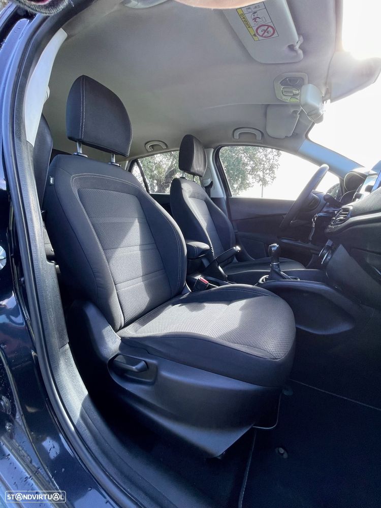 Fiat Tipo Station Wagon 1.3 M-Jet Lounge - 13