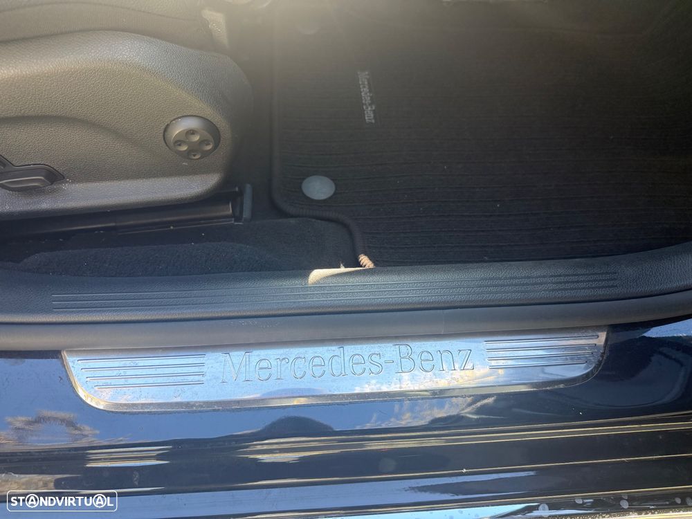 Mercedes-Benz E 220 d Avantgarde 4-Matic - 23