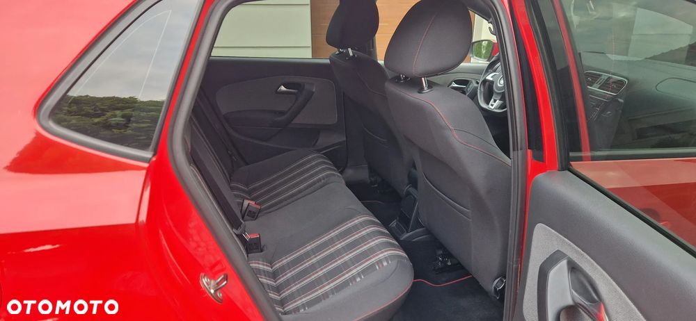 Volkswagen Polo 1.4 DSG GTI - 29