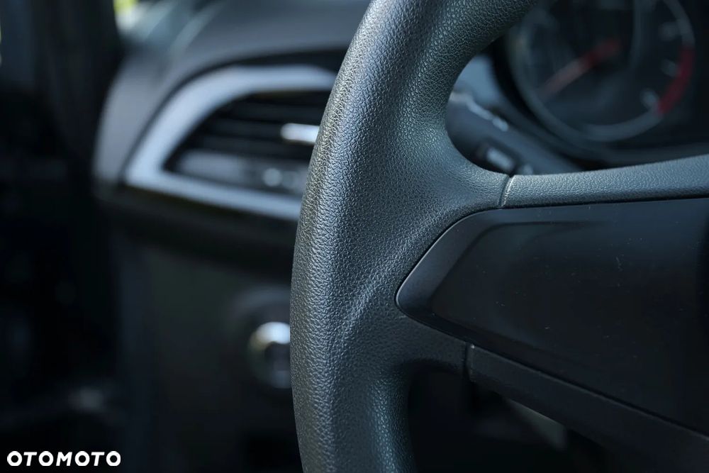 Opel Corsa - 27