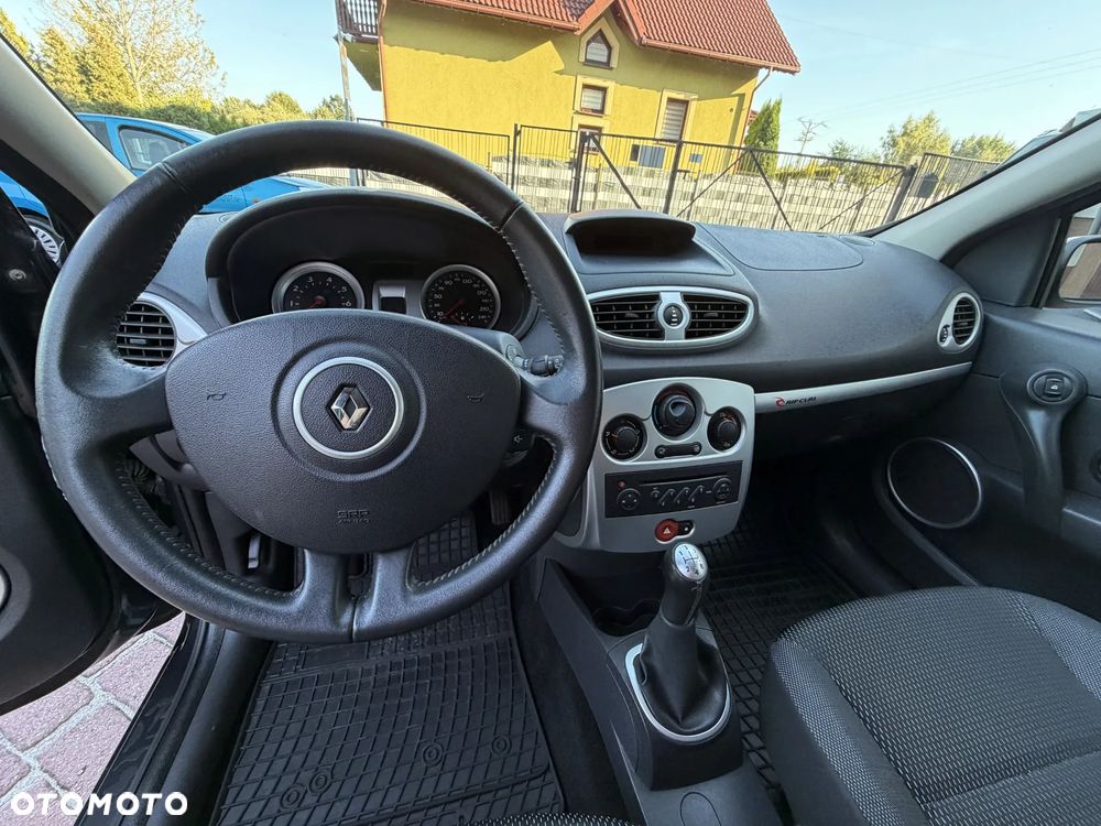 Renault Clio 1.2 16V Ripcurl - 12