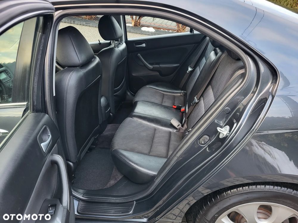 Honda Accord 2.0 i Sport - 11