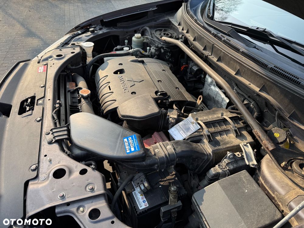 Mitsubishi Outlander 2.0 2WD Invite - 35