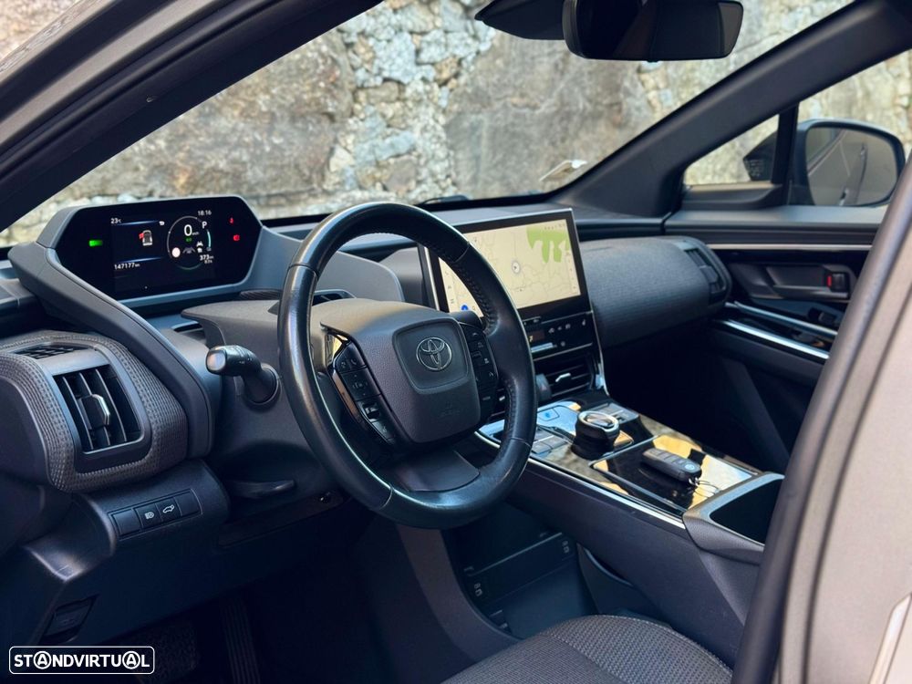 Toyota bZ4X 71,4 kWh Premium AWD - 24