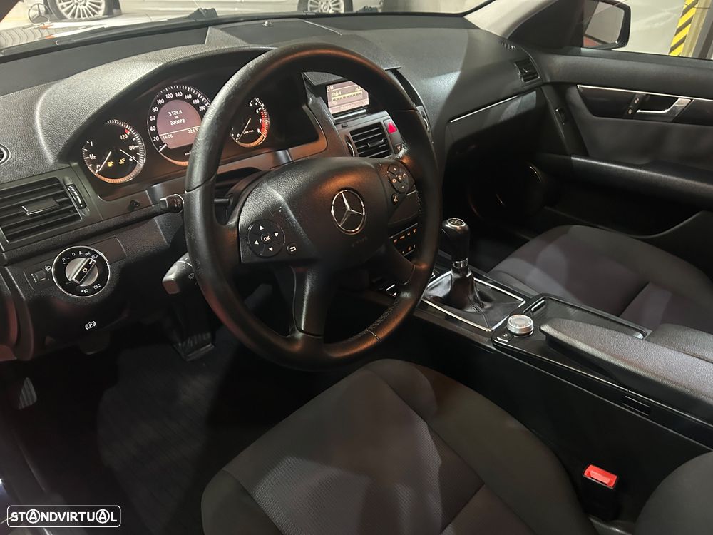 Mercedes-Benz C 180 - 10