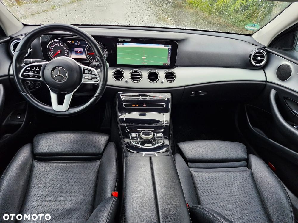 Mercedes-Benz Klasa E 220 d 9G-TRONIC - 8