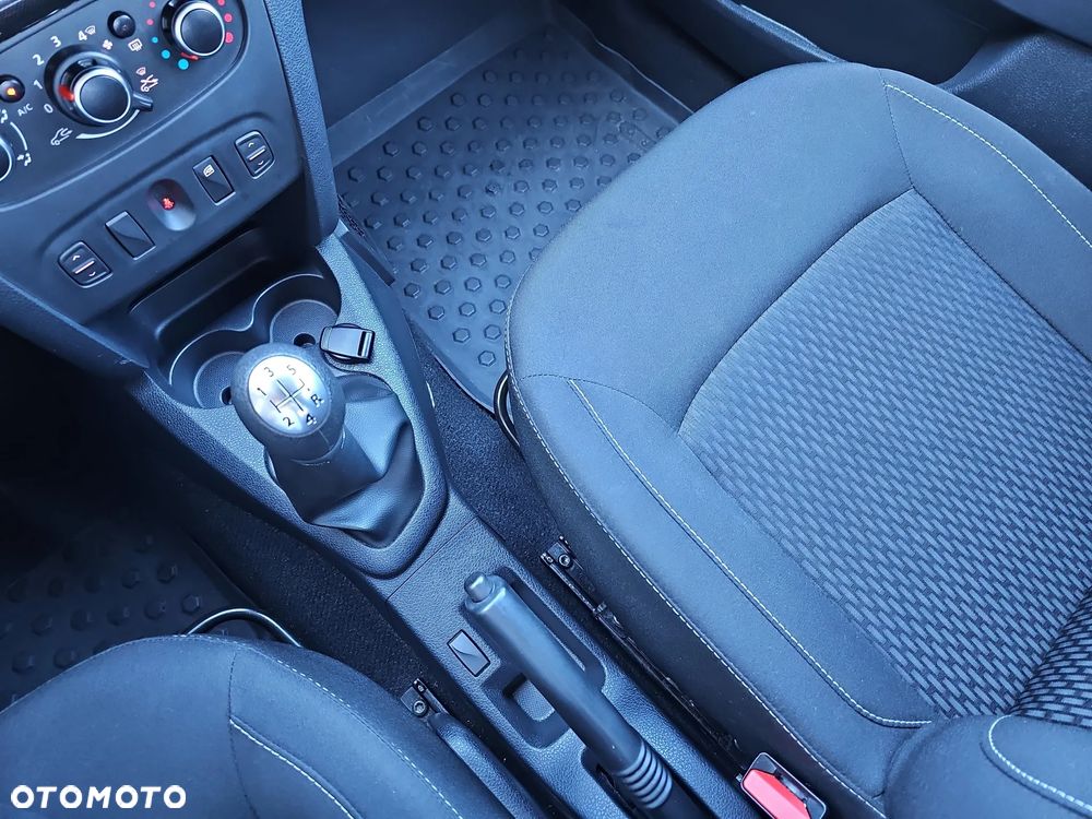 Dacia Sandero 1.0 SCe Laureate - 15