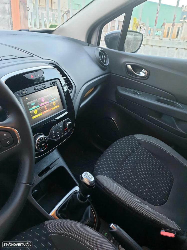 Renault Captur 1.5 dCi Exclusive XMOD - 9