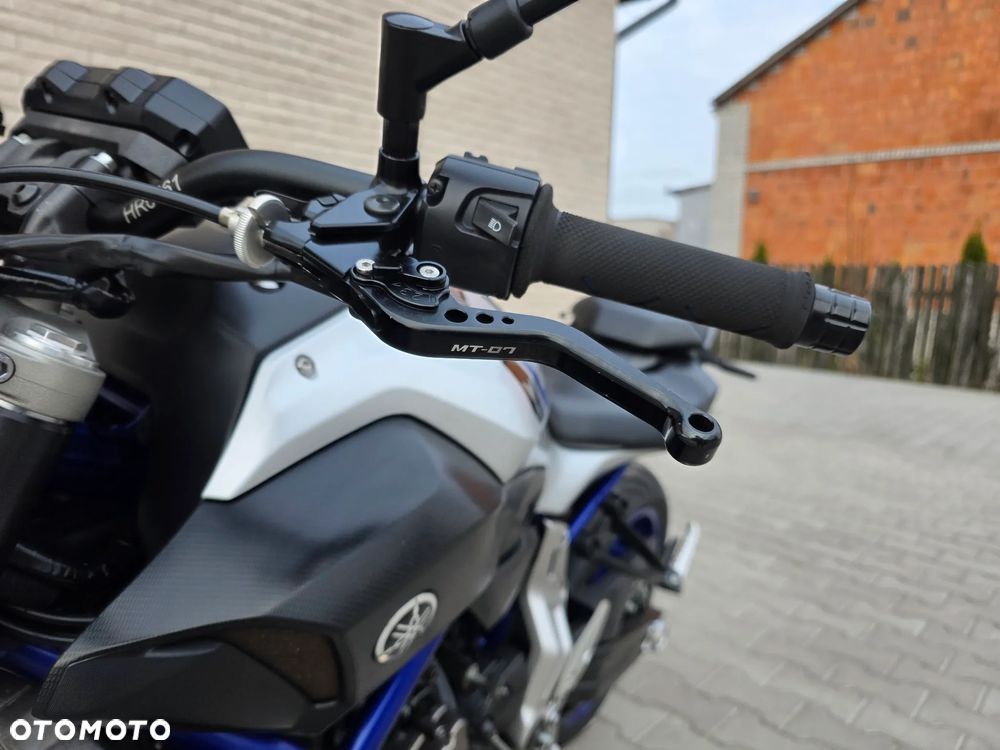 Yamaha MT - 22