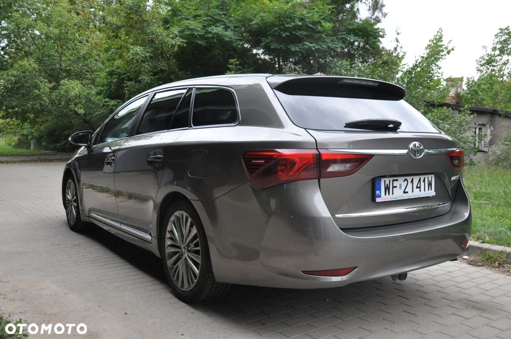Toyota Avensis 2.0 Prestige MS - 9