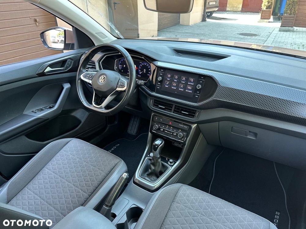 Volkswagen T-Cross 1.0 TSI Style DSG - 9