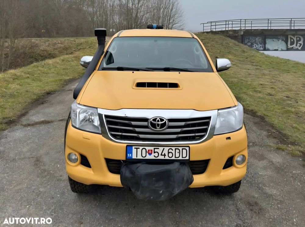 Toyota Hilux 4x4 Cabina Dubla Style+ Aut. - 4