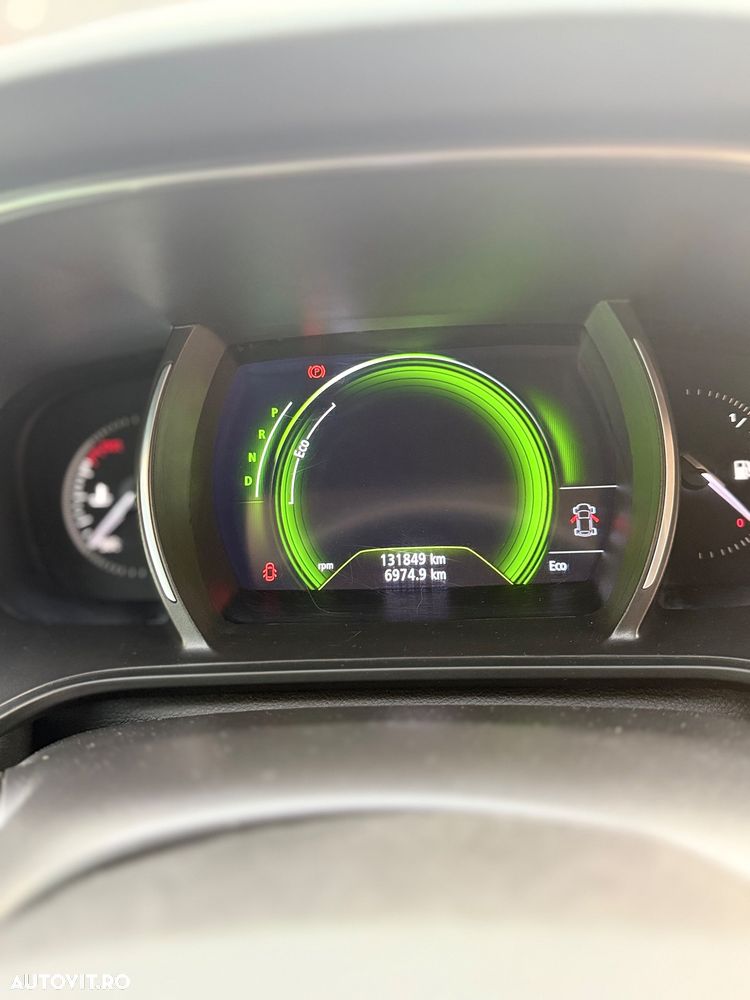 Renault Megane - 11
