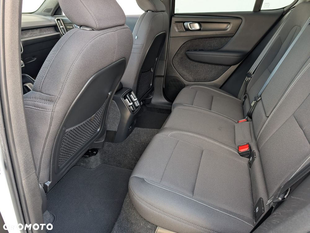 Volvo C40 Recharge 82 kWh Twin Motor Ultimate - 23