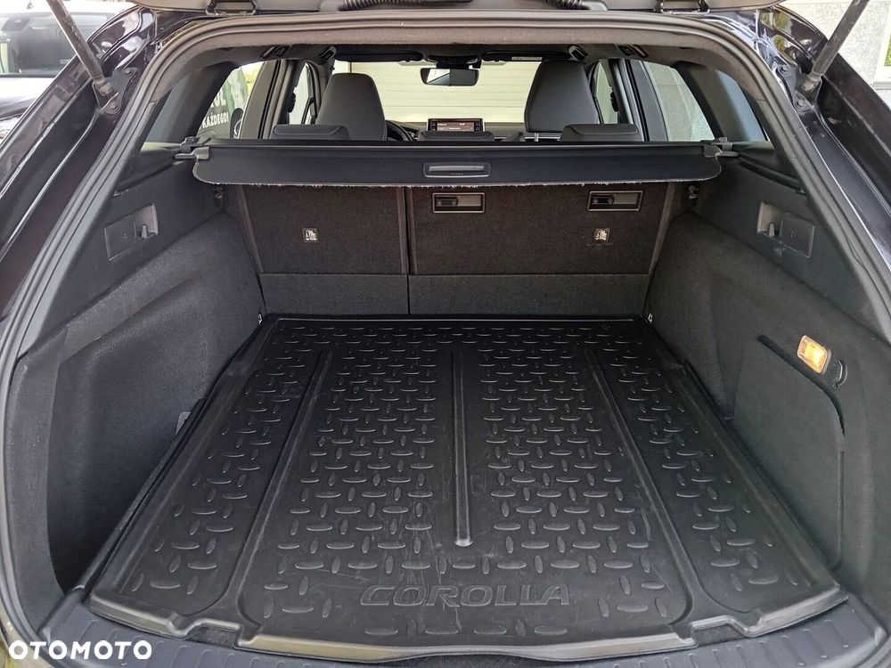 Toyota Corolla 2.0 Hybrid Comfort - 7